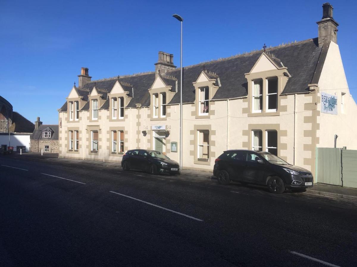 The Royal Oak Hotel Cullen Exterior photo
